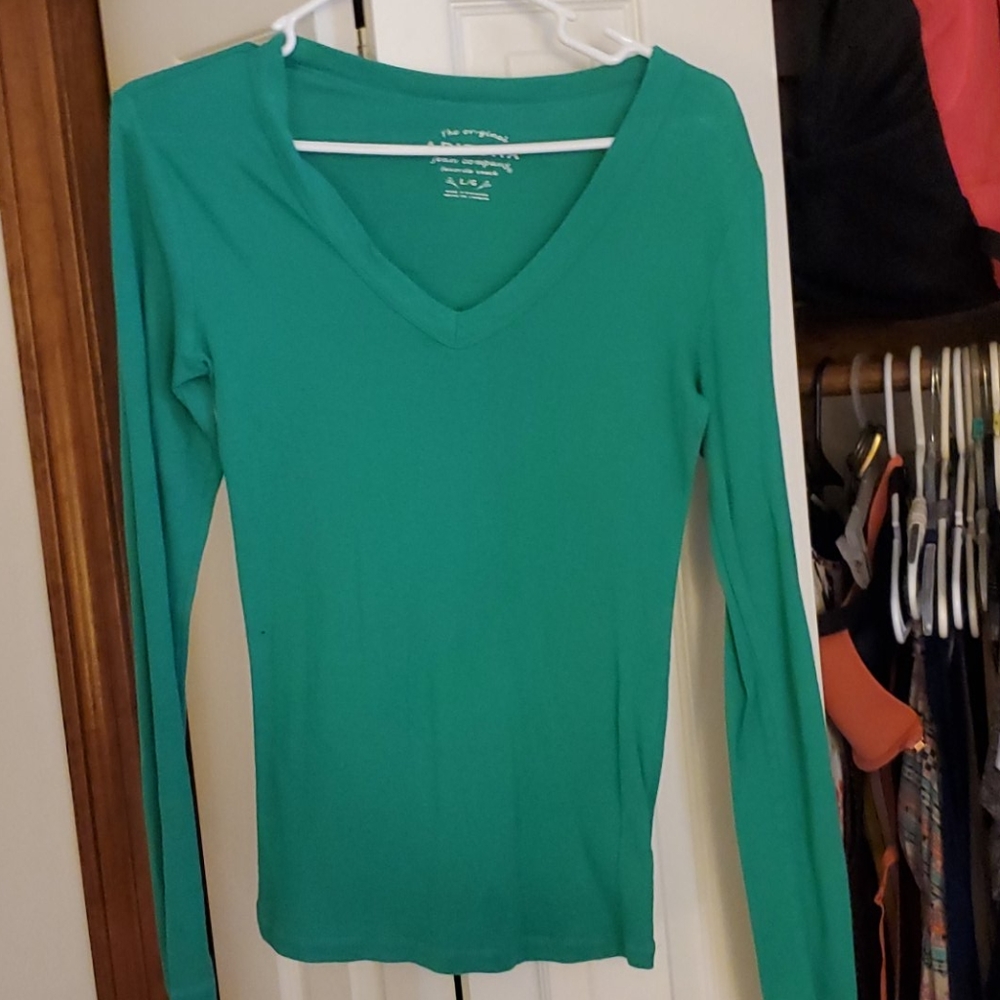 Long sleeve v neck